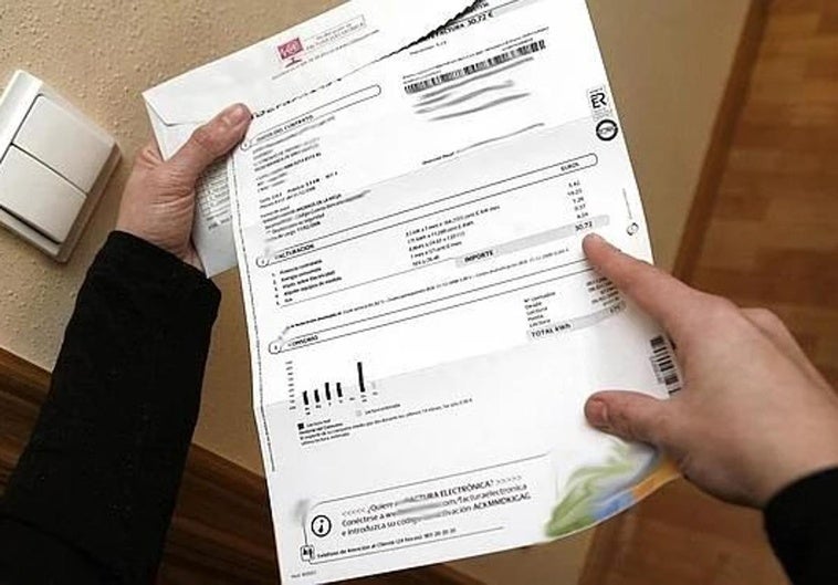 El dispositivo que permite ahorrar en la factura de la luz: cuesta solo diez euros
